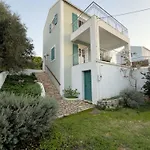 Regina Villa