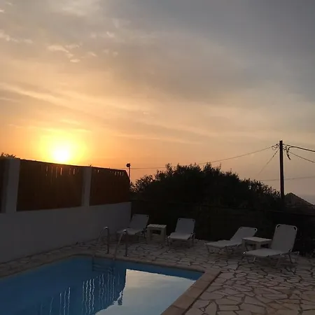 Regina Villa *